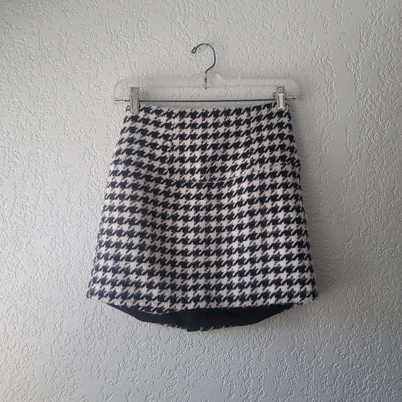 For Love And Lemons Dresses & Skirts - For Love And Lemons Houndstooth Mini Skirt